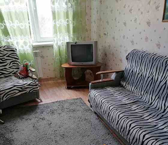 Комната, 56 м2, 2/10 эт. Красноярск