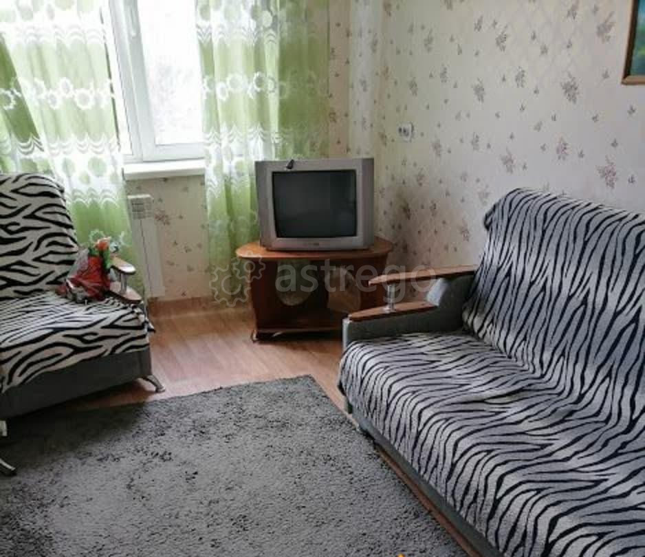 Комната, 56 м2, 2/10 эт. Красноярск - изображение 2