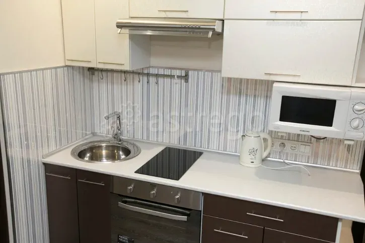 Сдам 1-комн. квартиру, 37.4 м2, 4/9 эт., долгосрочно Санкт-Петербург - изображение 2