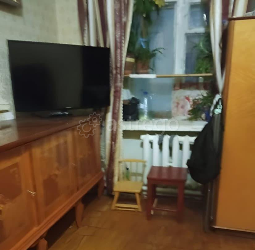 Комната, 20 м2, 1/3 эт. Санкт-Петербург - изображение 1