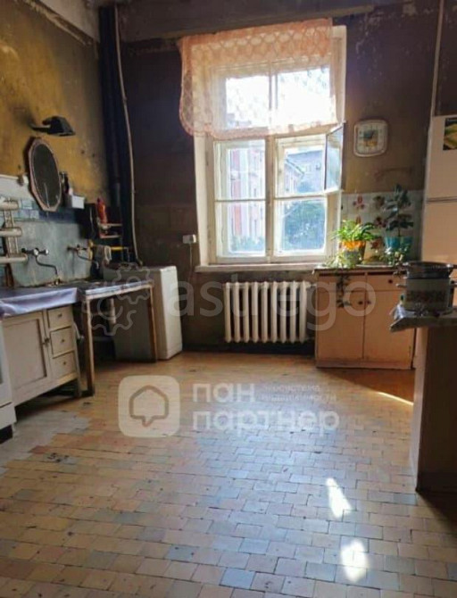 6-комн. квартира, 235.3 м2, 2/4 эт. Санкт-Петербург - изображение 3