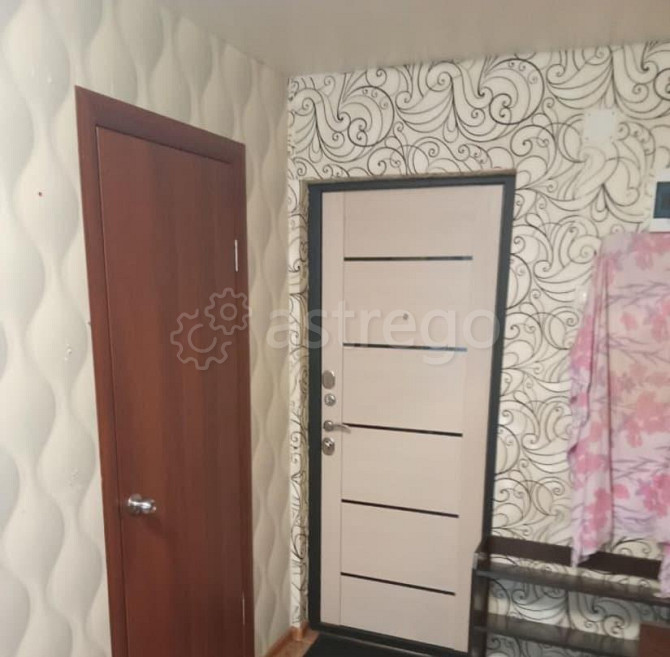 Комната, 13 м2, 1/5 эт. Бийск - изображение 2
