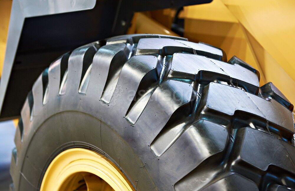 Шины задние для JCB 3CX Екатеринбург - изображение 1