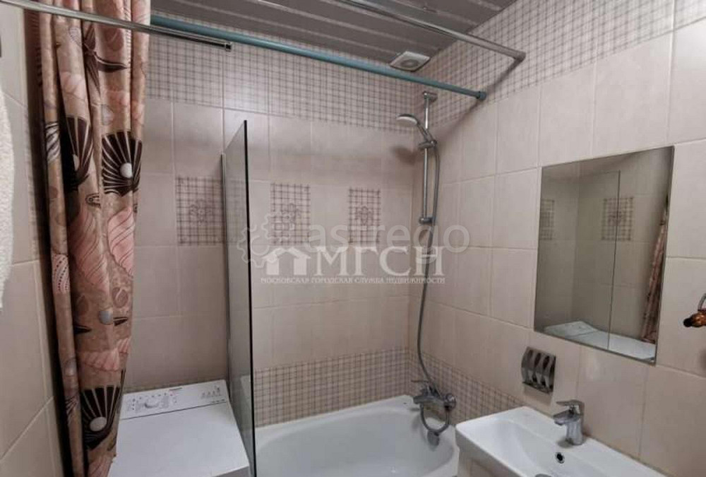 3-комн. квартира, 57.7 м2, 3/5 эт. Москва - изображение 1