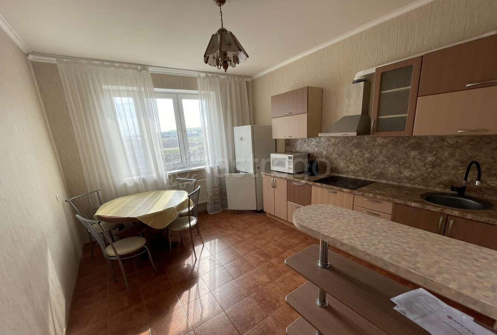 2-комн. квартира, 72 м2, 3/10 эт. Старый Оскол - изображение 1