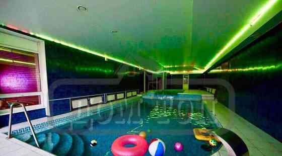 Коттедж, 1300 м2 Лобня