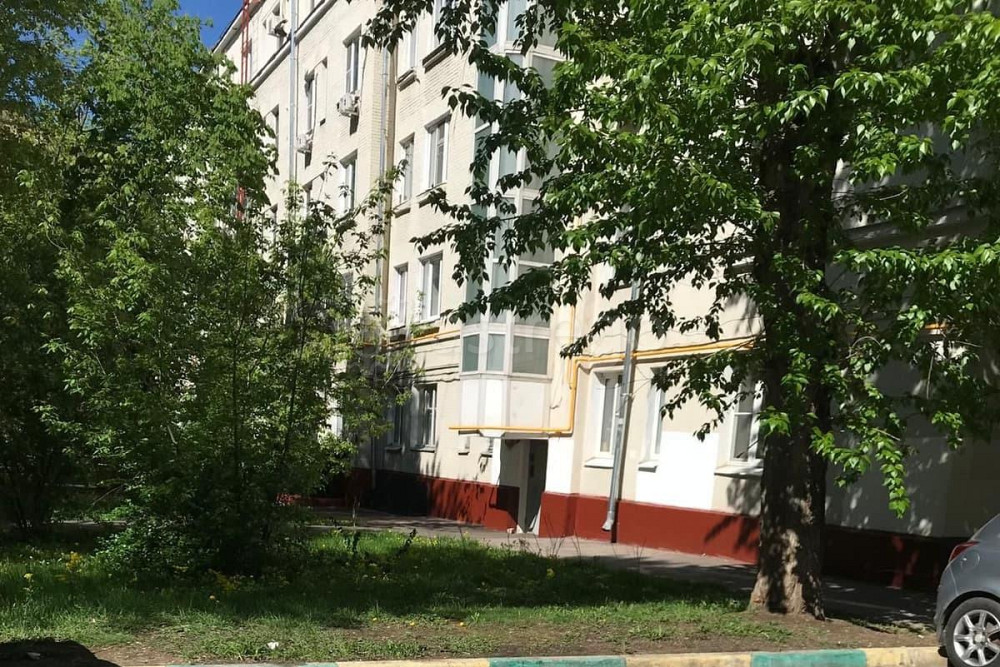 Комната, 33 м2, 1/6 эт. Москва - изображение 1