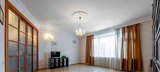 3-комн. квартира, 105 м2, 4/8 эт. Москва