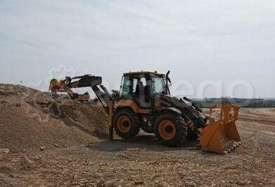 Экскаватор-погрузчик равноколесный XCMG XC8-S3570 Москва - изображение 1