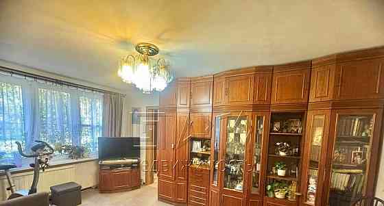 4-комн. квартира, 70.7 м2, 1/5 эт. Санкт-Петербург