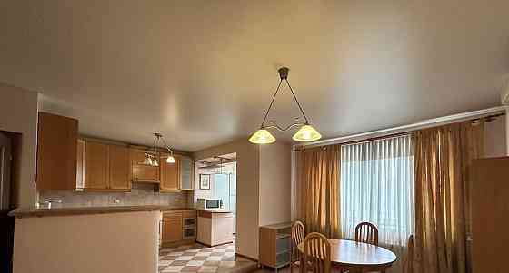 4-комн. квартира, 125.5 м2, 2/10 эт. Дзержинский