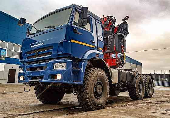 Тягач КАМАЗ 65221-53 с КМУ HORYONG 216 Москва