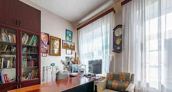 5-комн. квартира, 127 м2, 4/4 эт. Санкт-Петербург