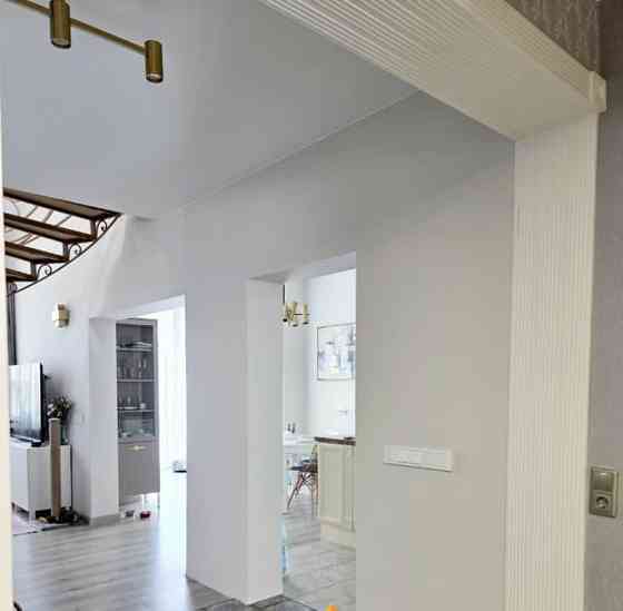 5-комн. квартира, 163.2 м2, 4/4 эт. Санкт-Петербург