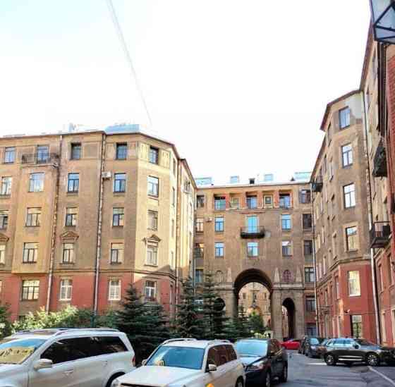 4-комн. квартира, 104.8 м2, 1/4 эт. Санкт-Петербург