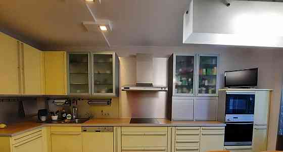 4-комн. квартира, 143.1 м2, 2/4 эт. Санкт-Петербург