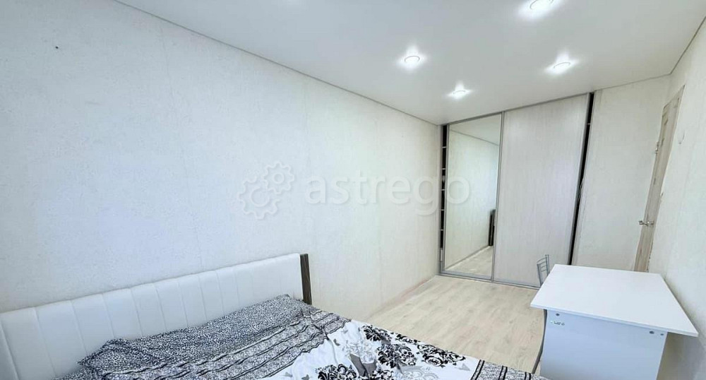 2-комн. квартира, 45 м2, 5/6 эт. Белогорск - изображение 2