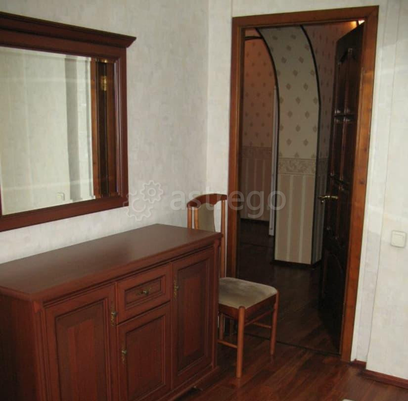 Комната, 60 м2, 3/5 эт. Москва - изображение 2