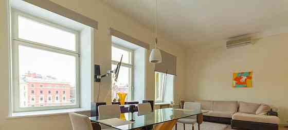 3-комн. квартира, 110 м2, 4/5 эт. Санкт-Петербург