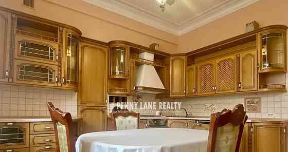 4-комн. квартира, 110 м2, 4/8 эт. Москва