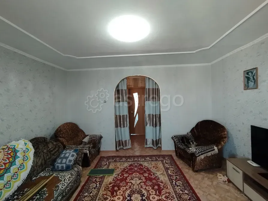 Продам 3-комн. квартиру, 75.4 м2, 4/4 этаж Шарыпово - изображение 1