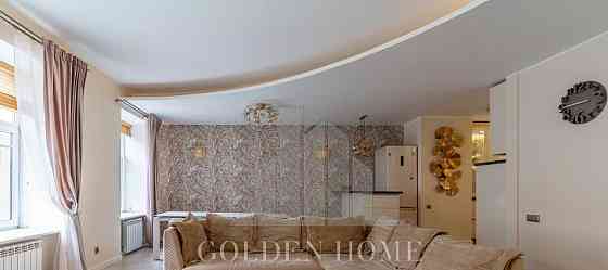 4-комн. квартира, 150 м2, 4/5 эт. Санкт-Петербург