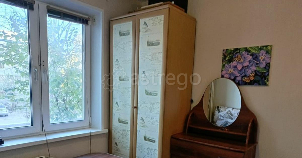 Комната, 17 м2, 1/10 эт. Красноярск - изображение 1