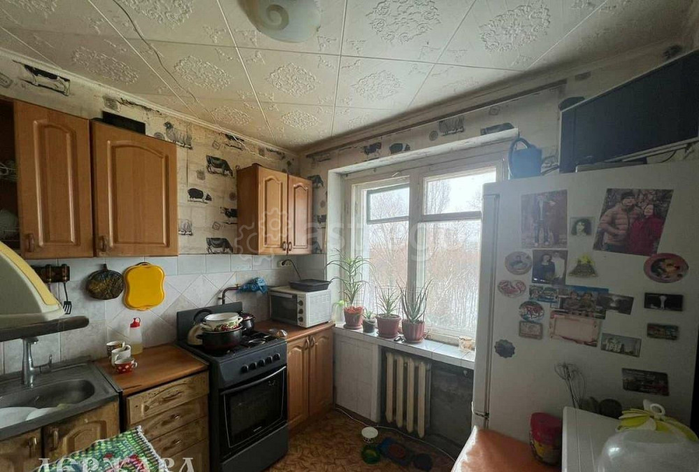 4-комн. квартира, 86 м2, 5/5 эт. Старый Оскол - изображение 1
