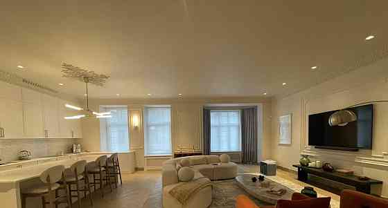 3-комн. квартира, 170 м2, 2/5 эт. Москва
