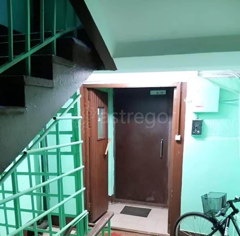 Комната, 13 м2, 5/5 эт. Москва - изображение 2