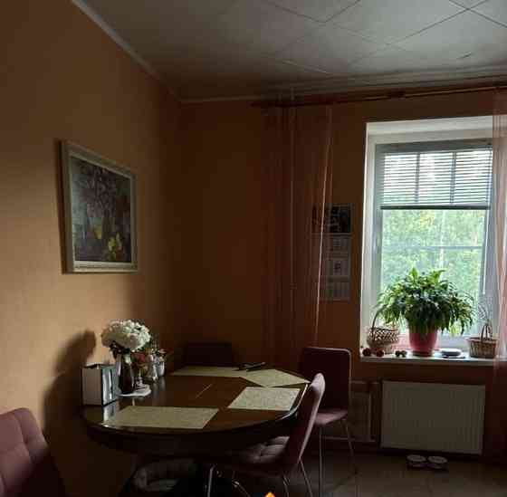 4-комн. квартира, 100 м2, 2/4 эт. Санкт-Петербург