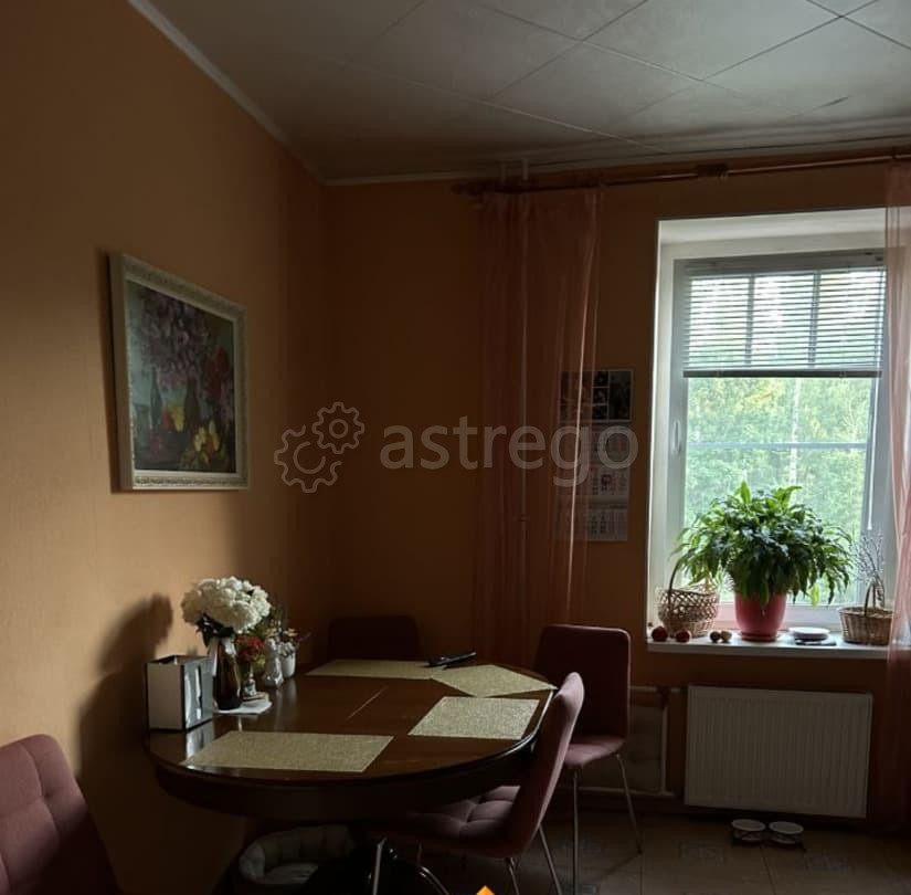 4-комн. квартира, 100 м2, 2/4 эт. Санкт-Петербург - изображение 6