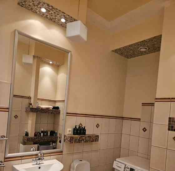 4-комн. квартира, 156 м2, 2/5 эт. Санкт-Петербург