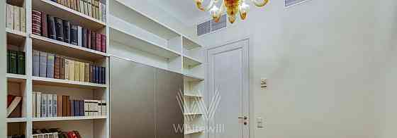4-комн. квартира, 132 м2, 6/10 эт. Москва