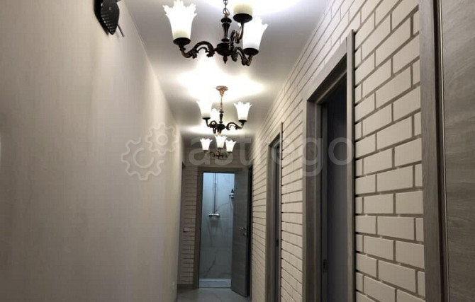 3-комн. квартира, 58 м2, 1/5 эт. Барнаул - изображение 2