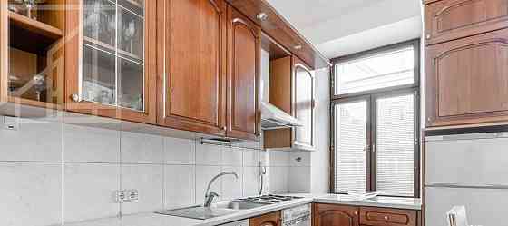 4-комн. квартира, 126 м2, 3/5 эт. Москва