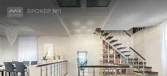 3-комн. квартира, 180 м2, 2/4 эт. Санкт-Петербург