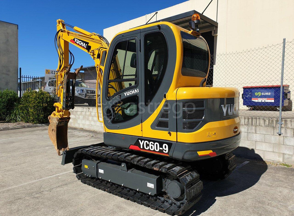 Гусеничный экскаватор Yuchai YC 60-9 Санкт-Петербург - изображение 1