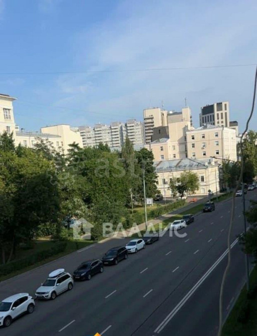 Комната, 39.9 м2, 4/8 эт. Москва - изображение 1