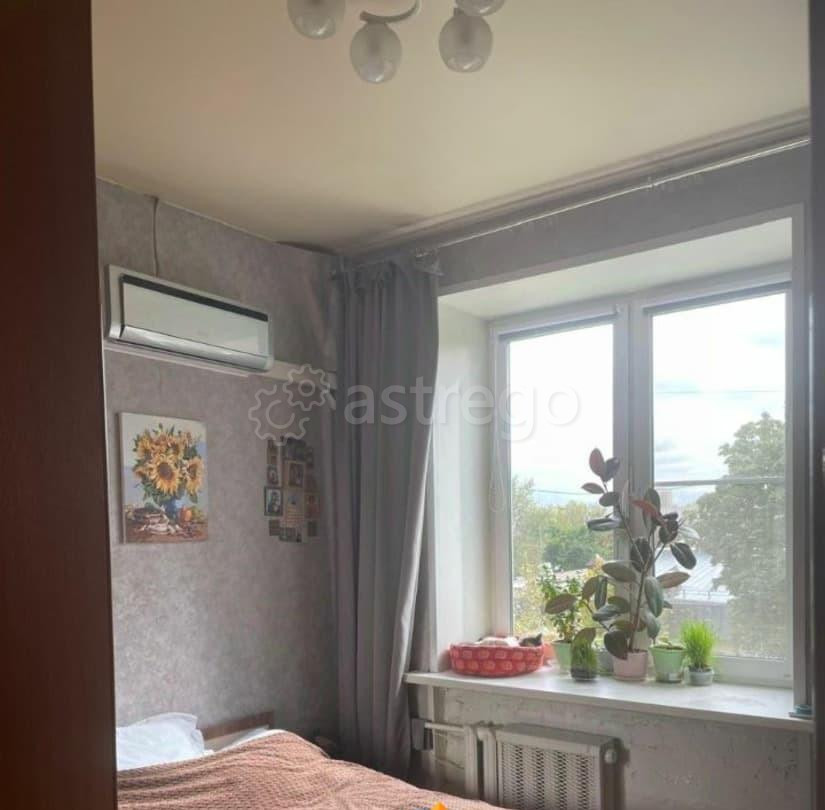 Комната, 19 м2, 5/5 эт. Москва - изображение 1