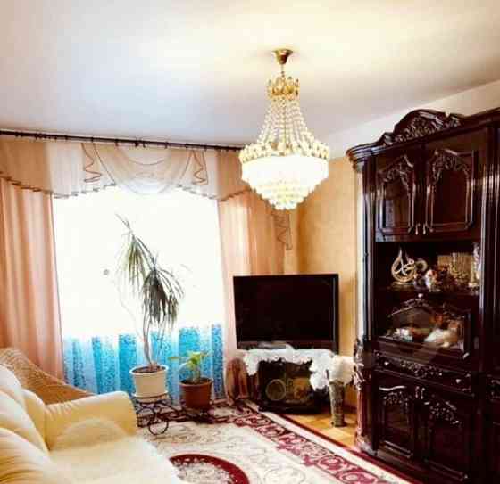 4-комн. квартира, 79 м2, 2/9 эт. Санкт-Петербург