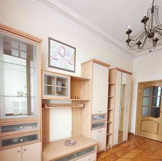 Комната, 100 м2, 5/6 эт. Москва