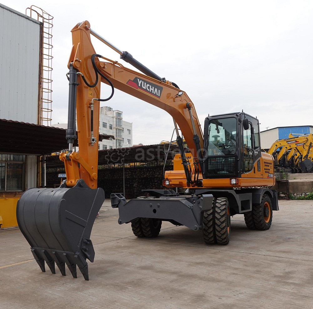 Колесный экскаватор Yuchai YC150W Санкт-Петербург - изображение 1