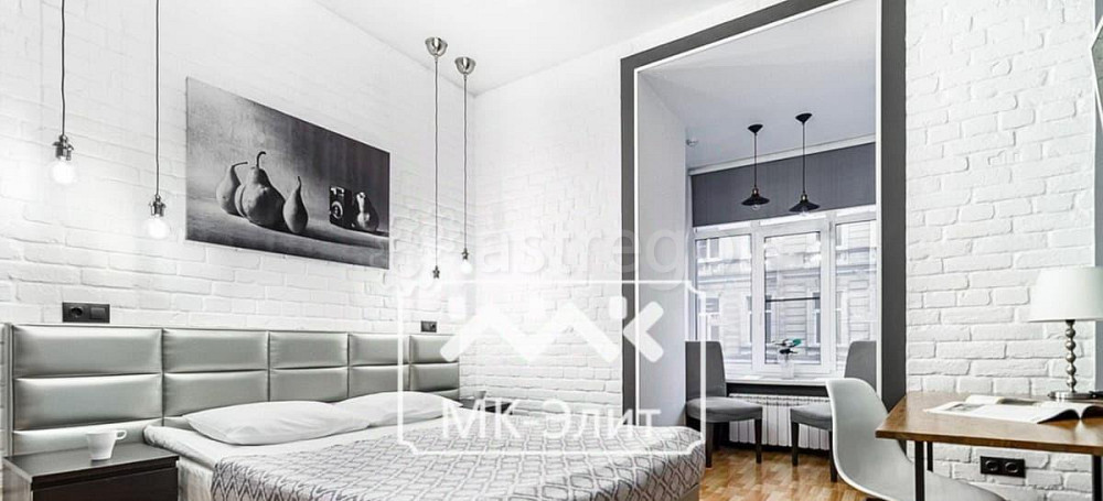 6-комн. квартира, 180 м2, 2/5 эт. Санкт-Петербург - изображение 1