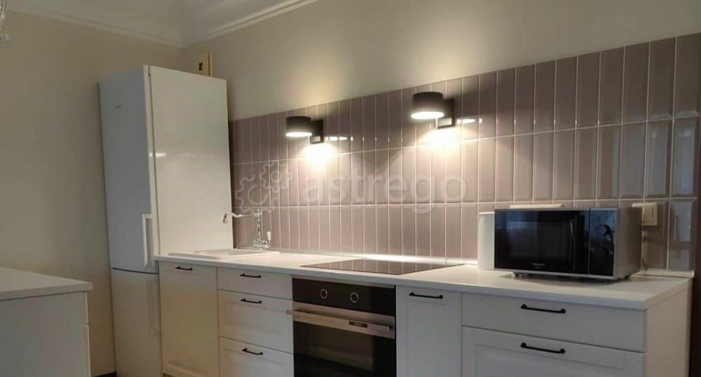1-комн. квартира, 50 м2, 3/10 эт. Красноярск - изображение 1