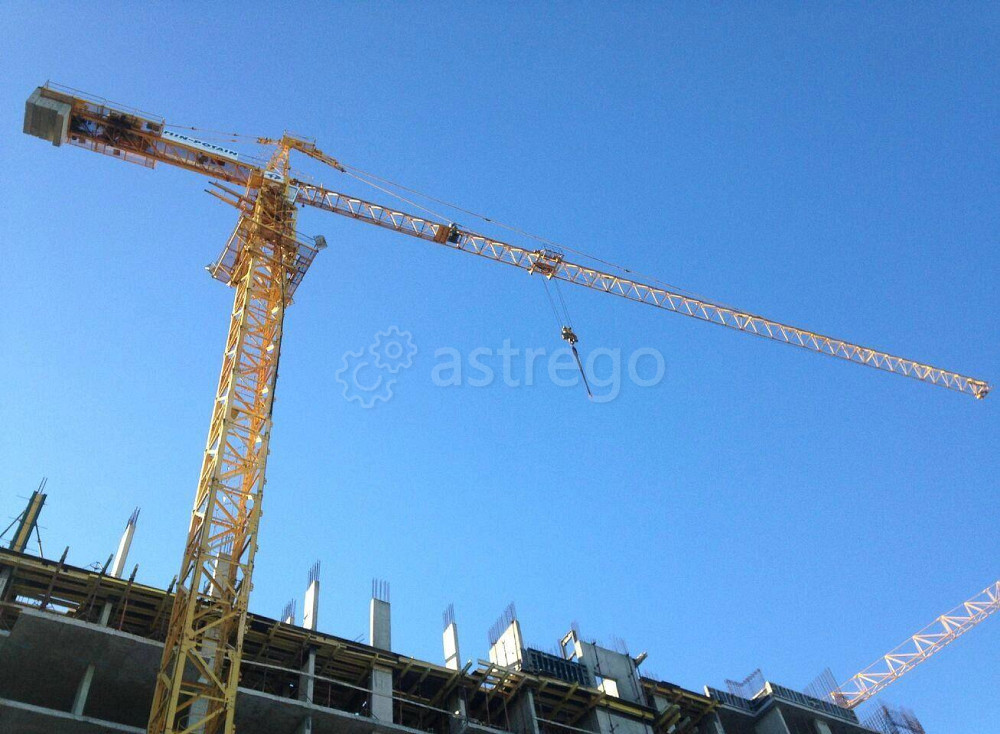 Башенный кран с оголовком QTZ80(5613) 6T Хабаровск - изображение 1