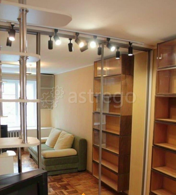 2-комн. квартира, 45 м2, 5/5 эт. Москва - изображение 1