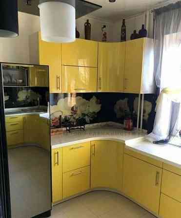 3-комн. квартира, 93 м2, 14/14 эт. Старый Оскол