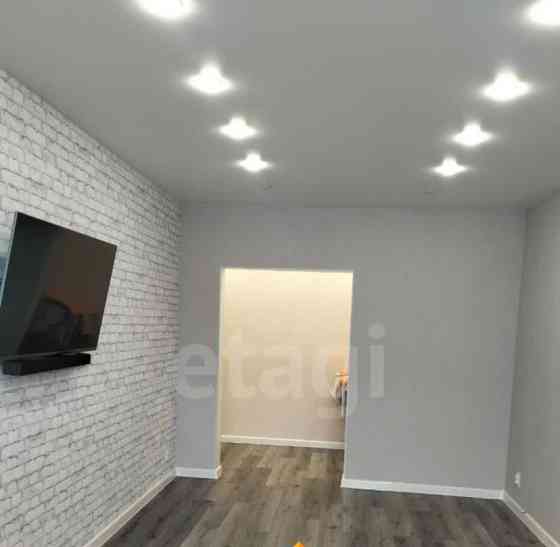 2-комн. квартира, 64.5 м2, 2/2 эт. Белогорск