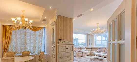 5-комн. квартира, 184.6 м2, 8/8 эт. Санкт-Петербург